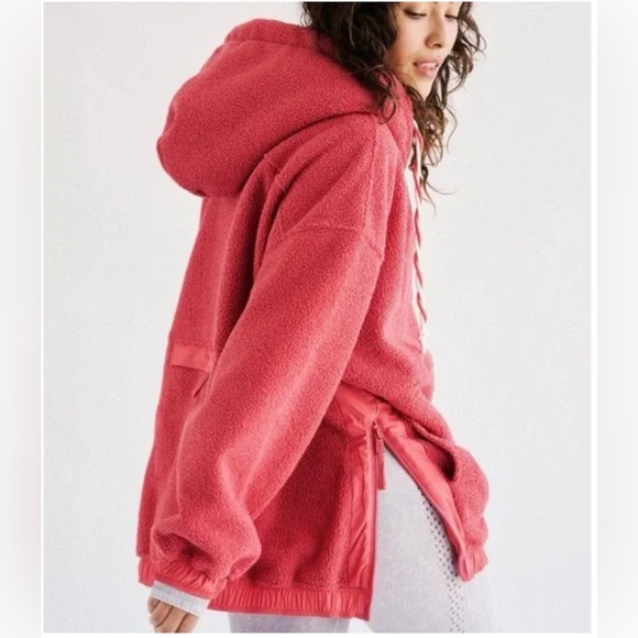 Free People Movement Fuzzy Was She Fleece Pullover - Picture 2 of 9